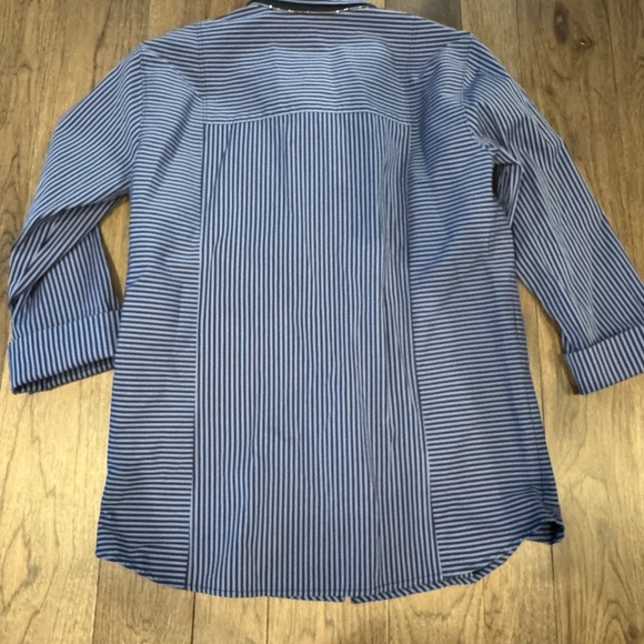 Lafayette 148 3/4 sleeve blue stripped button-up - Picture 2 of 7